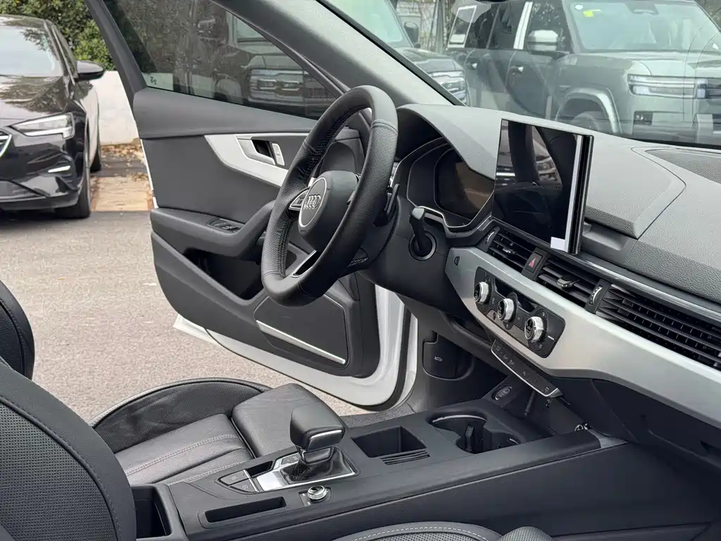 Audi A4L — миниатюра 14