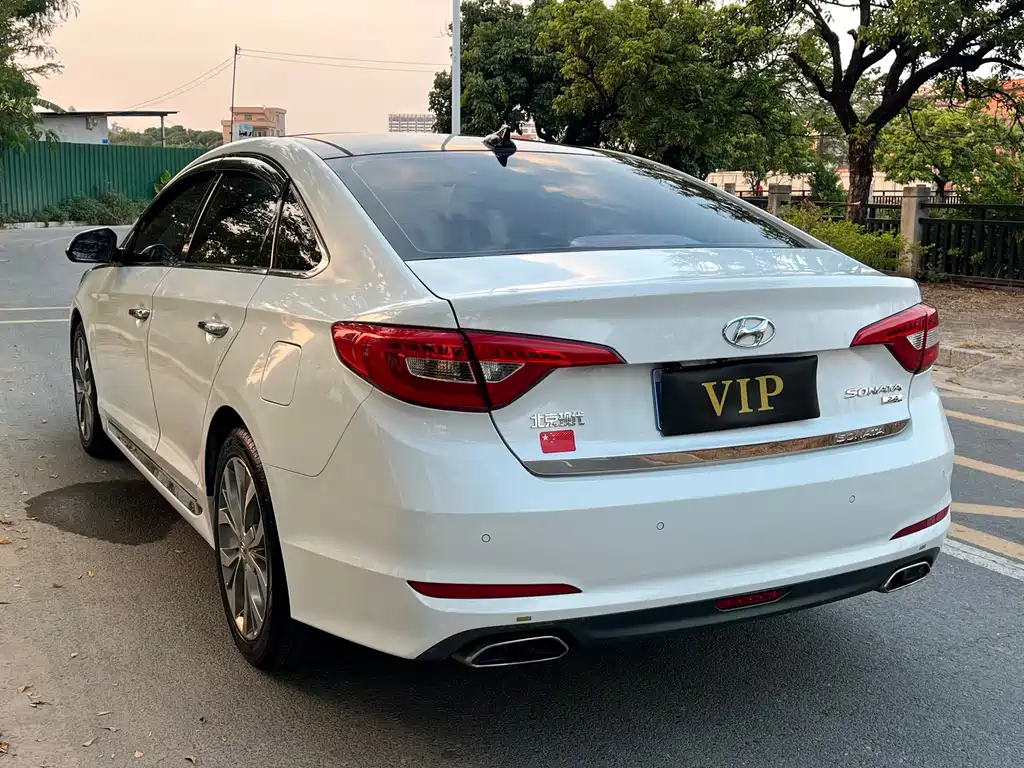 Hyundai Sonata — миниатюра 9