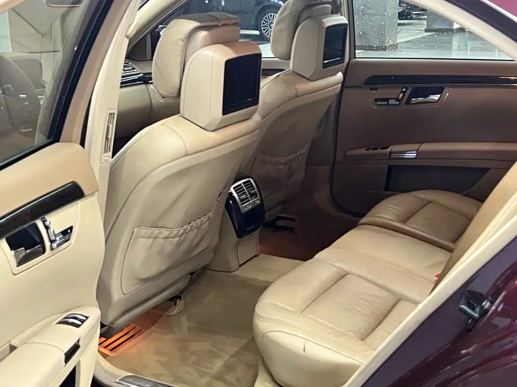 Mercedes-Benz S-Class — миниатюра 12