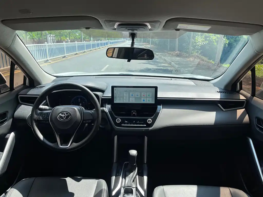 Toyota Frontlander — миниатюра 17