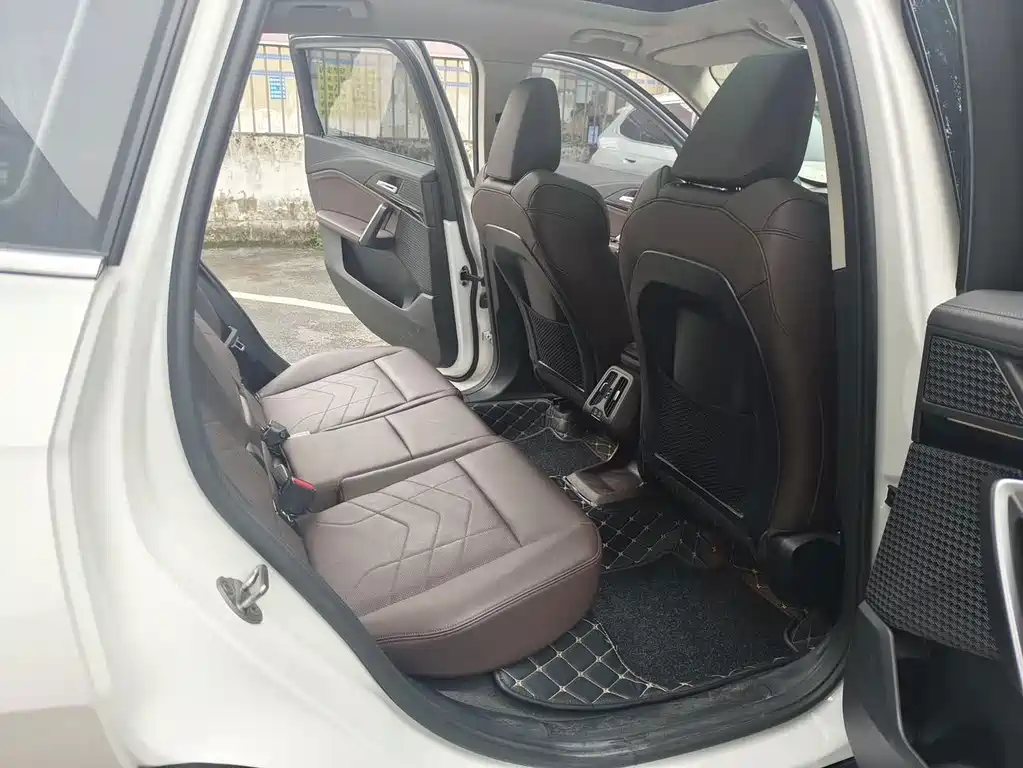 BMW X1 — миниатюра 10