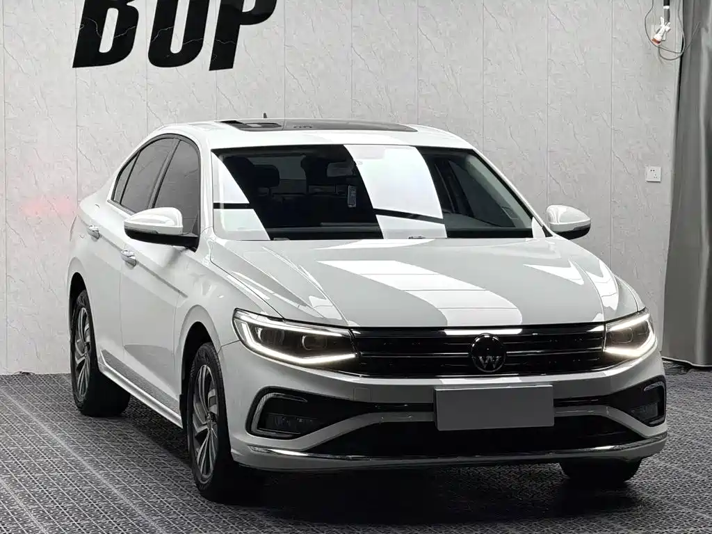 Volkswagen Bora — миниатюра 3