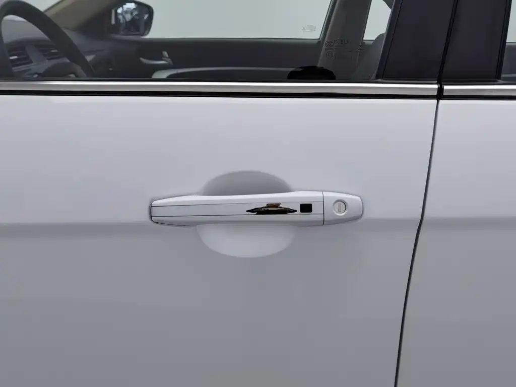 Geely Emgrand — миниатюра 18