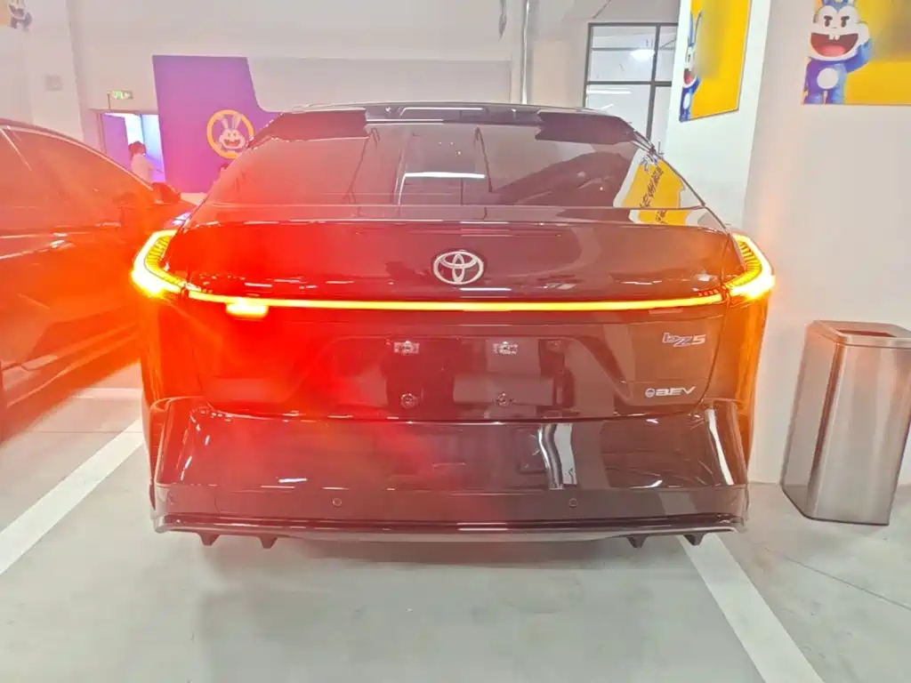 Toyota bZ5 — миниатюра 6