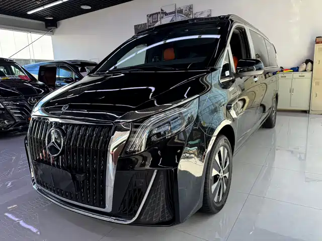 MERCEDES-BENZ VITO 2024