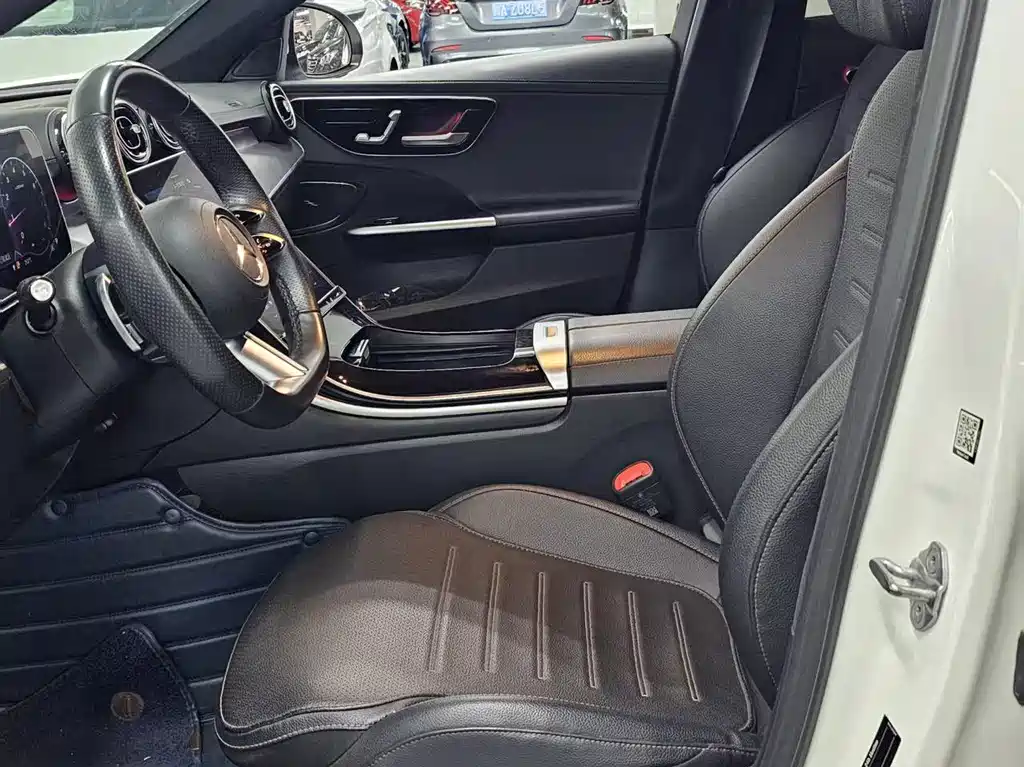 Mercedes-Benz C-Class — миниатюра 8