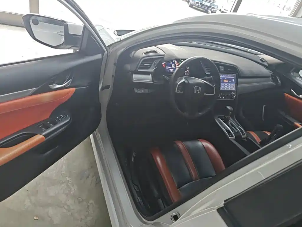 Honda Civic — миниатюра 16