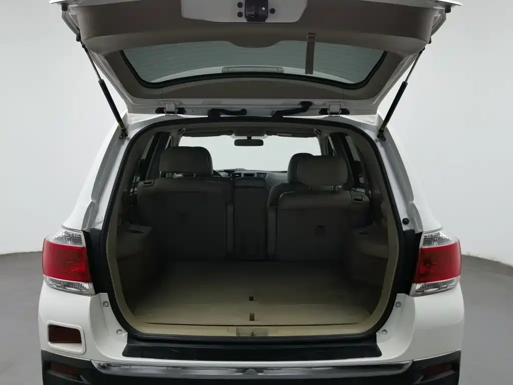 Toyota Highlander — миниатюра 16