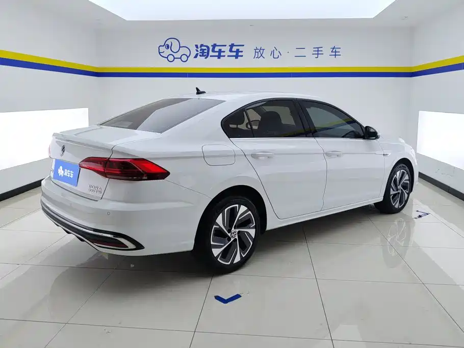 Volkswagen Bora — миниатюра 3