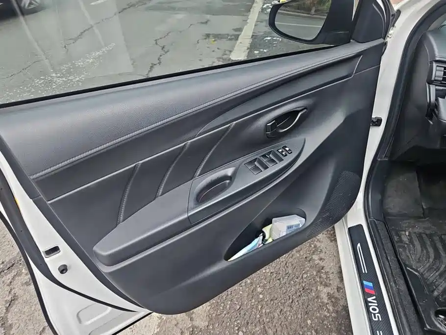 Toyota Vios — миниатюра 7