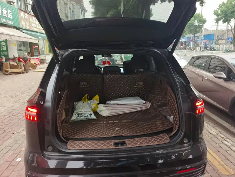 Geely Xingyue L — миниатюра 4