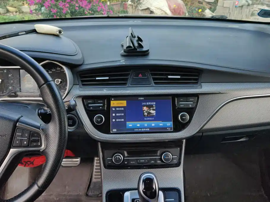 Geely Emgrand GS — миниатюра 13