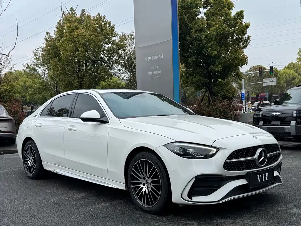Mercedes-Benz C-Class — миниатюра 3