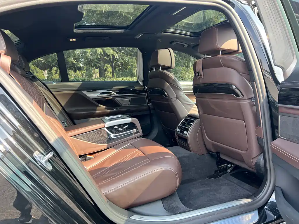 BMW 7 Series 7 2019 730Li M Sport