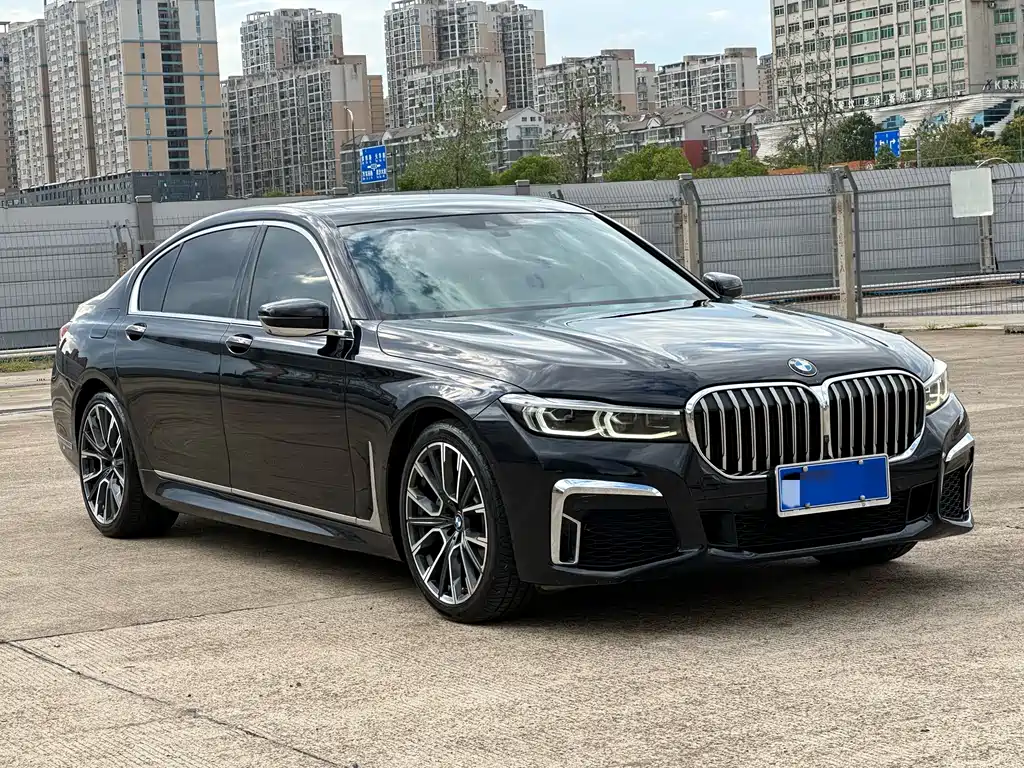 BMW 7 SERIES