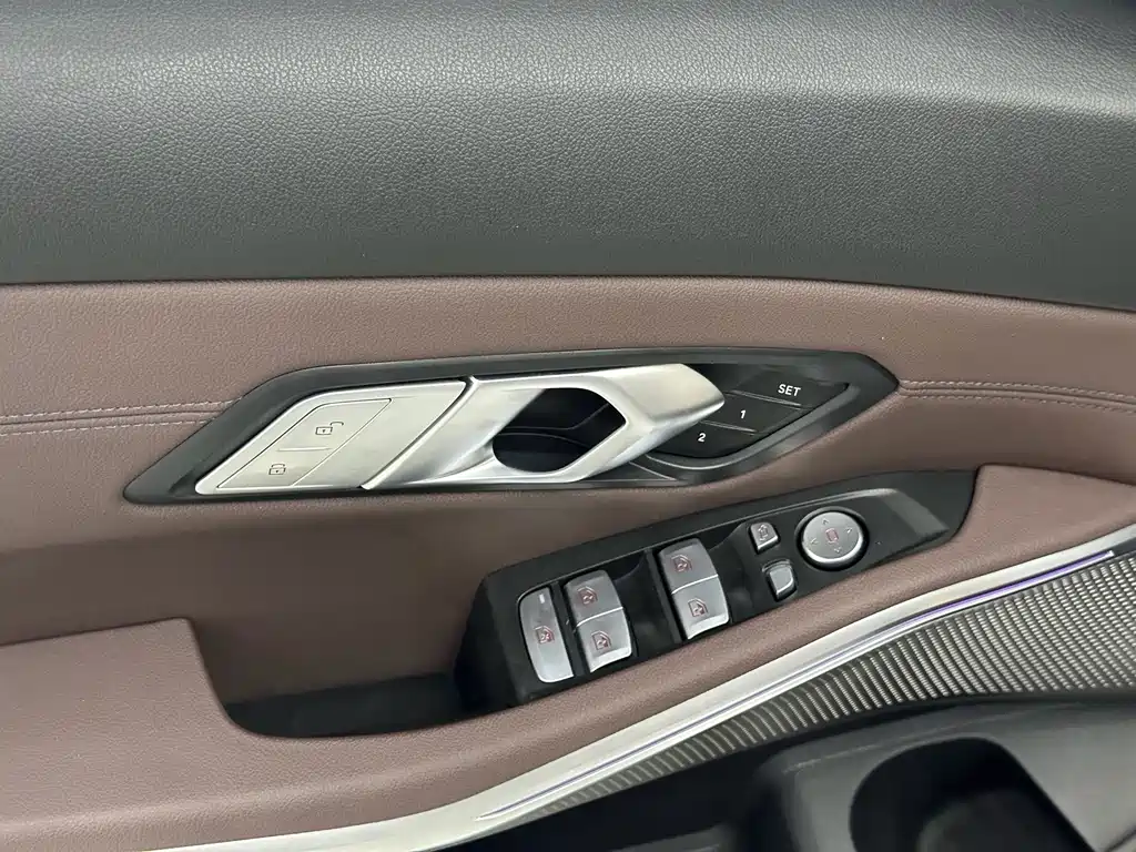BMW 3 Series — миниатюра 22