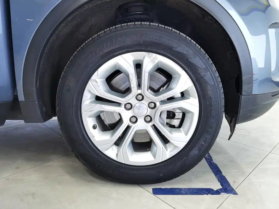 Land Rover Discovery Sport — миниатюра 6