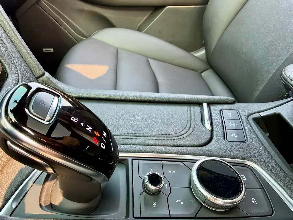 Cadillac XT6 — миниатюра 18