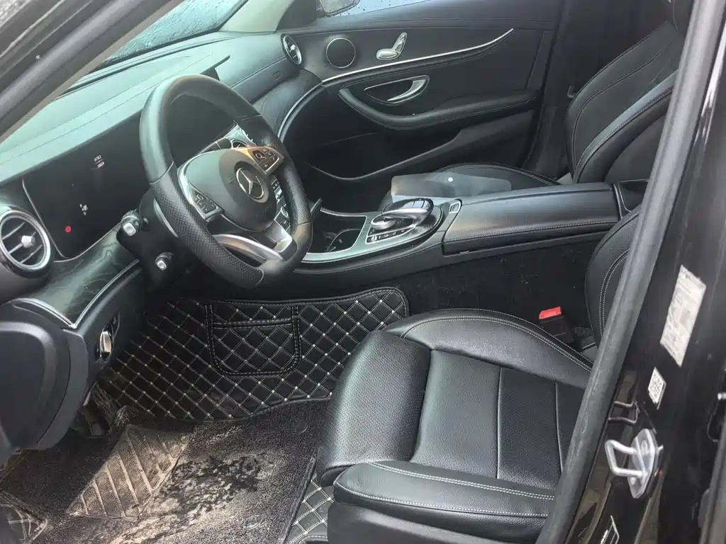 Mercedes-Benz E-Class — миниатюра 4
