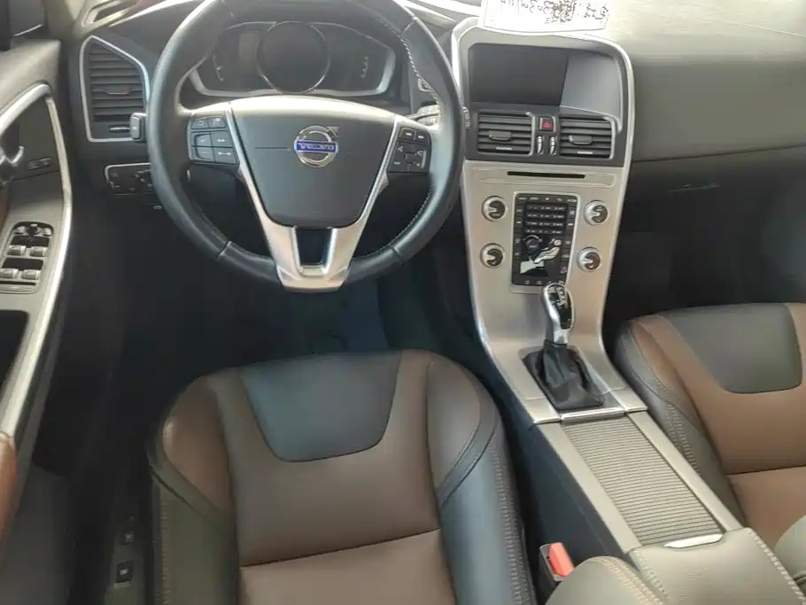 Volvo XC60 — миниатюра 13