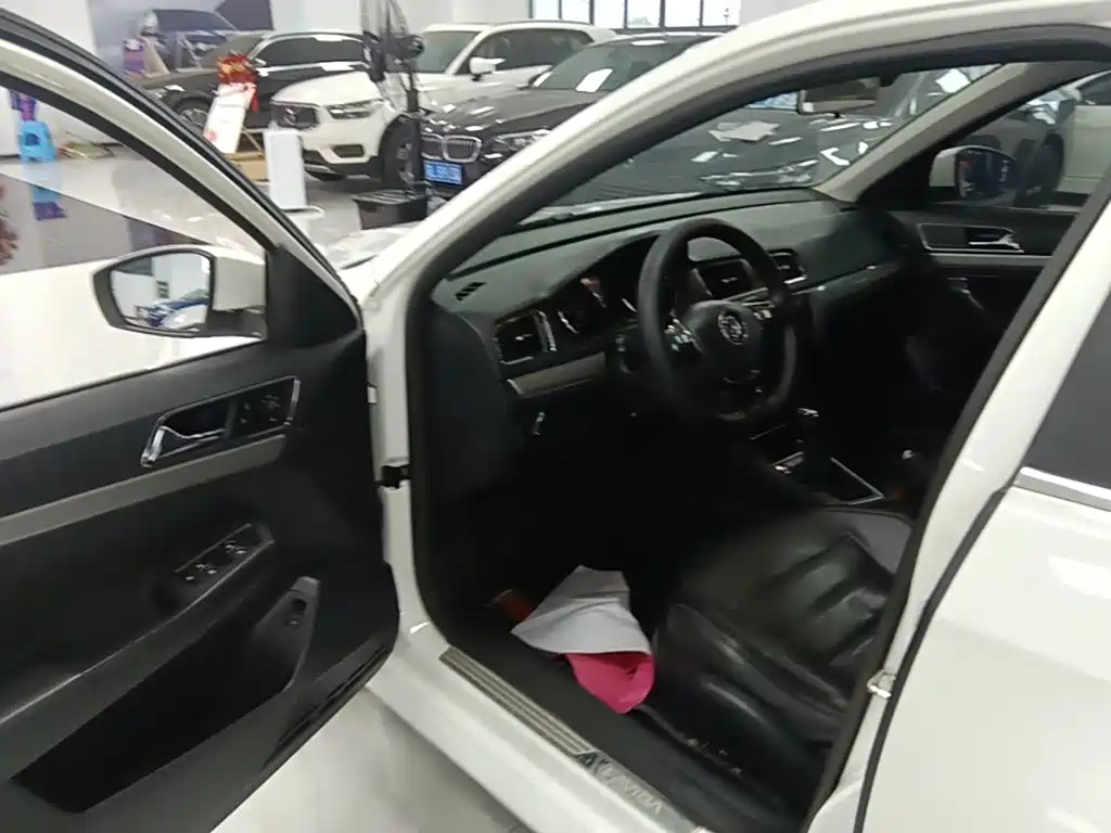 Volkswagen Lavida — миниатюра 16