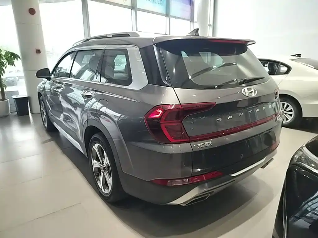 Hyundai Santa Fe — миниатюра 5