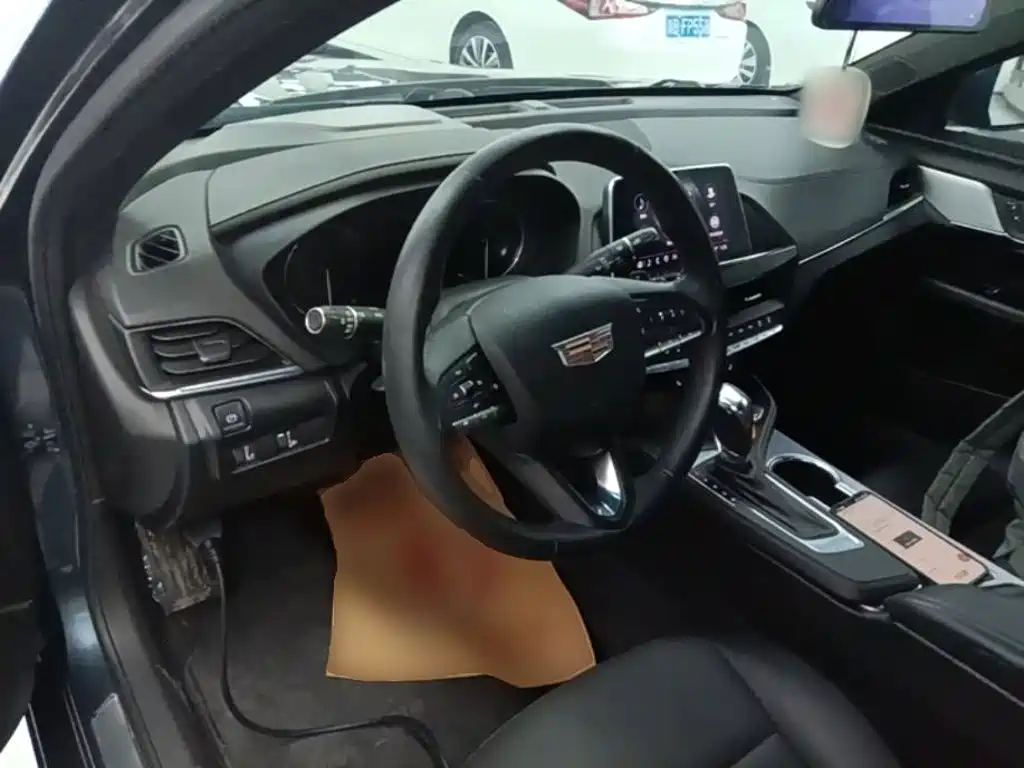 Cadillac CT4 — миниатюра 10