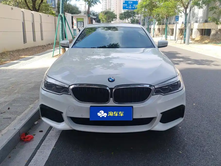 BMW 5 Series — миниатюра 2