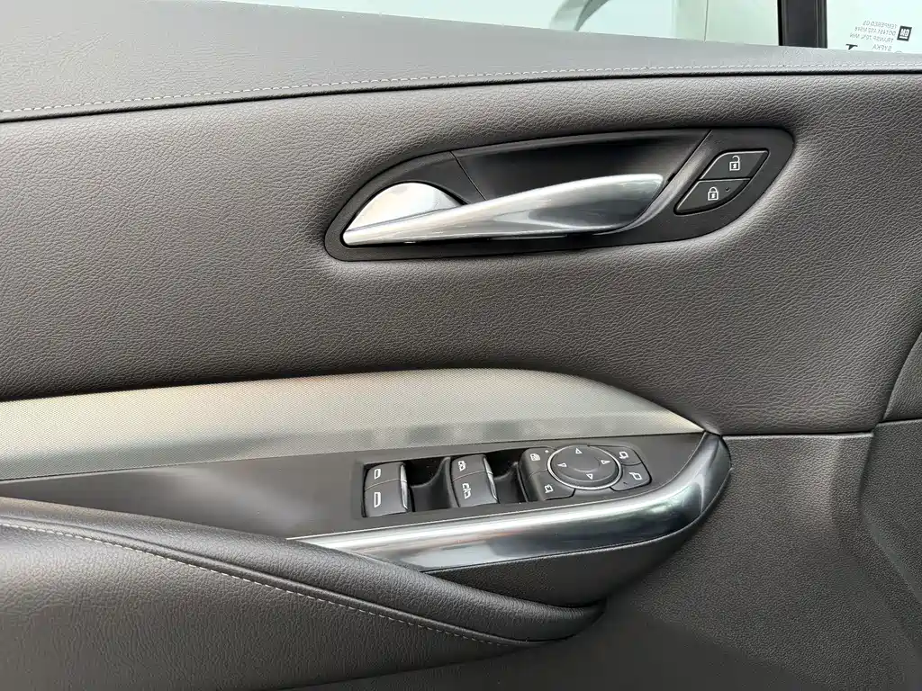 Cadillac XT4 2021 28T Lead