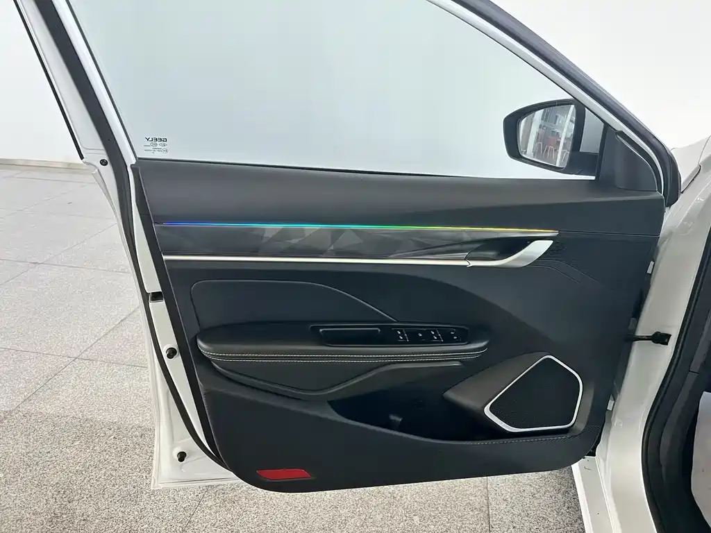 Geely Binrui — миниатюра 10