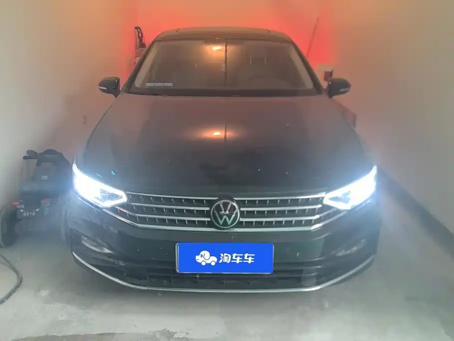 Volkswagen Magotan — миниатюра 2