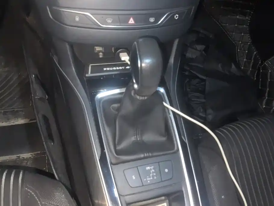 Peugeot 408 — миниатюра 16
