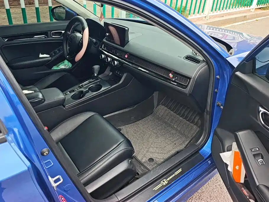 Honda Civic — миниатюра 8