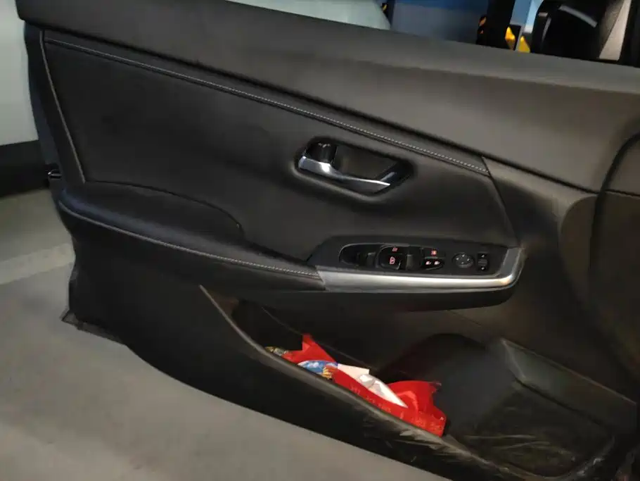 Nissan Sylphy — миниатюра 7