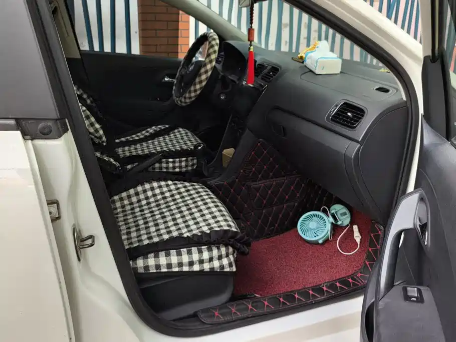 Volkswagen Polo — миниатюра 8