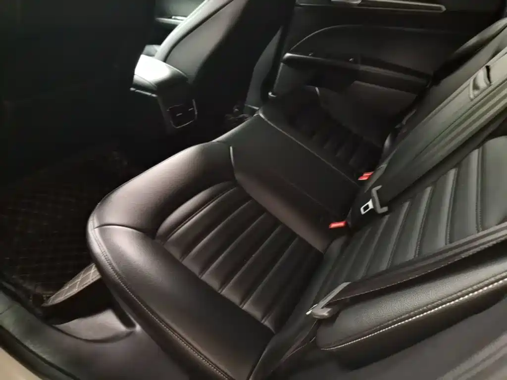 Ford Mondeo — миниатюра 17