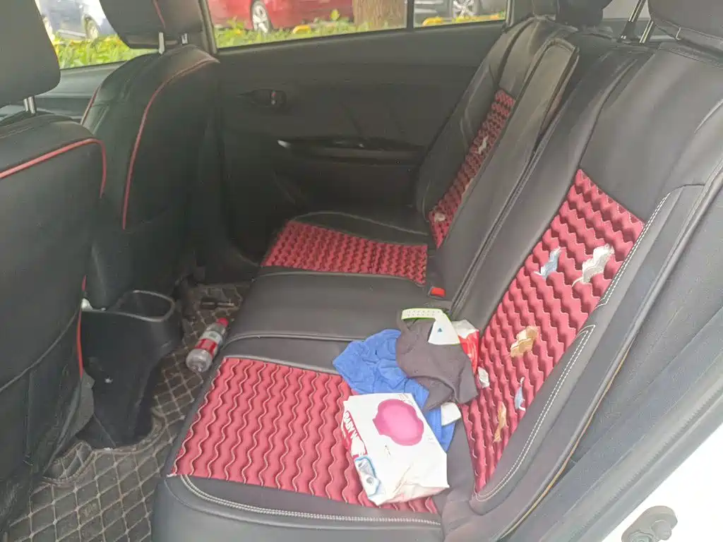 Toyota Yaris L — миниатюра 18