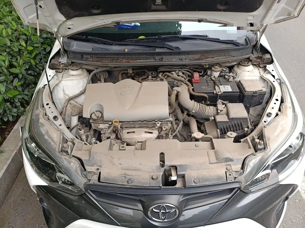 Toyota Yaris L — миниатюра 21