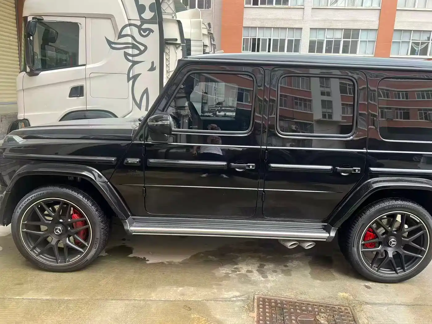 Mercedes-Benz G-Class