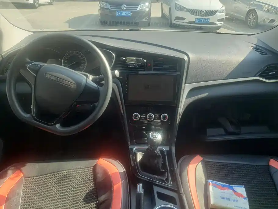 Venucia D60 — миниатюра 12