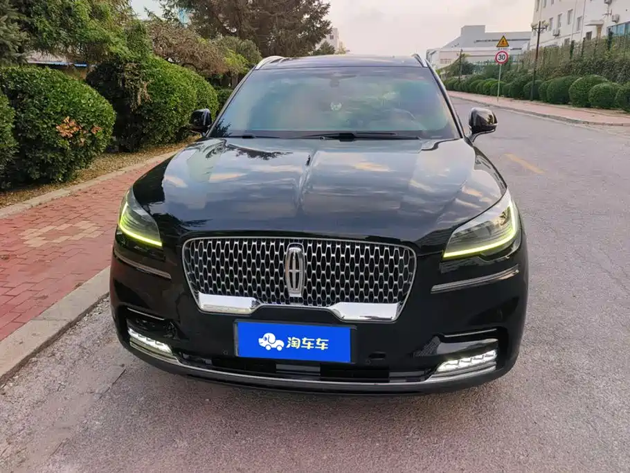 Lincoln Aviator — миниатюра 2