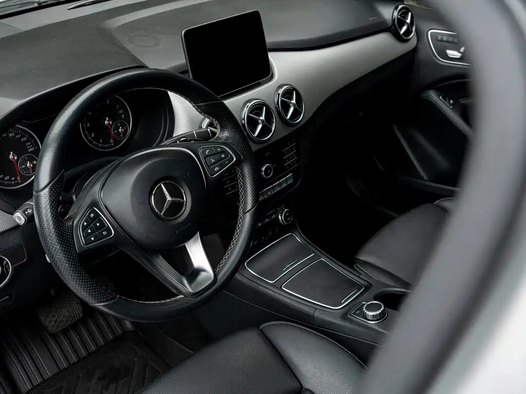 Mercedes-Benz B-Class — миниатюра 9