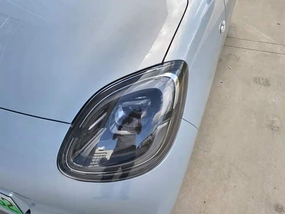 Wuling MINIEV — миниатюра 5