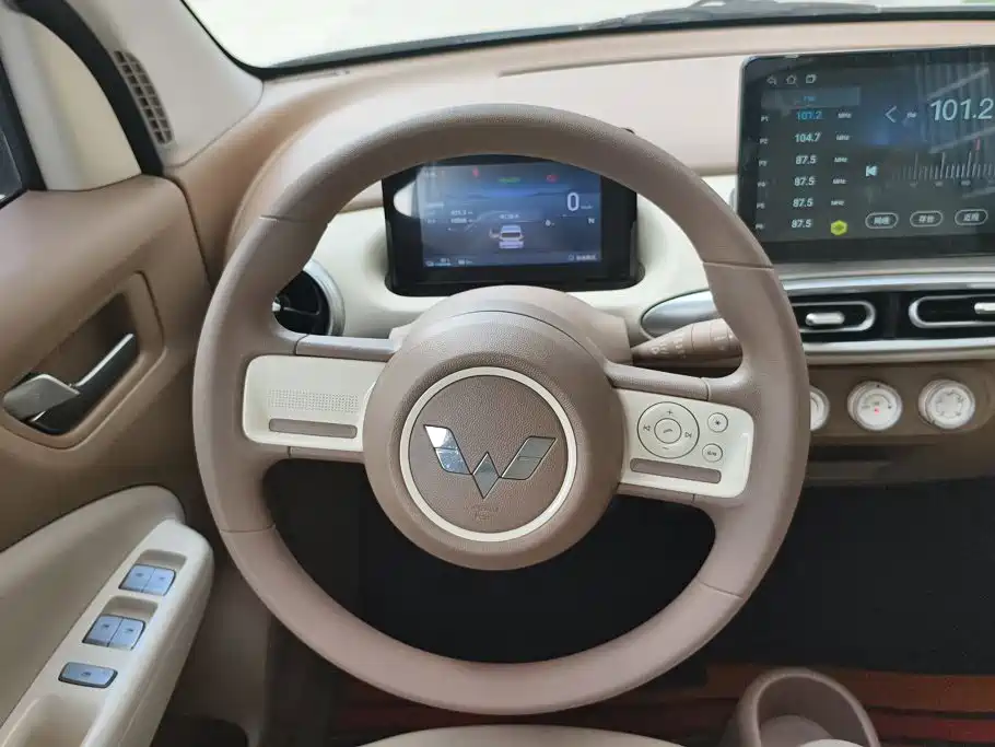 Wuling MINIEV — миниатюра 15