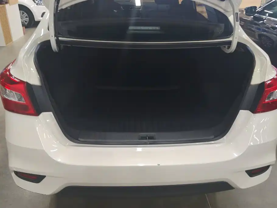 Nissan Sylphy — миниатюра 4