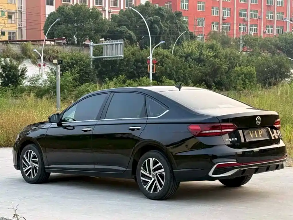Volkswagen Lavida — миниатюра 6
