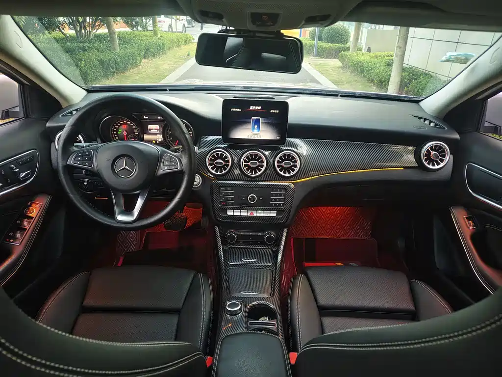 Mercedes-Benz GLA — миниатюра 18