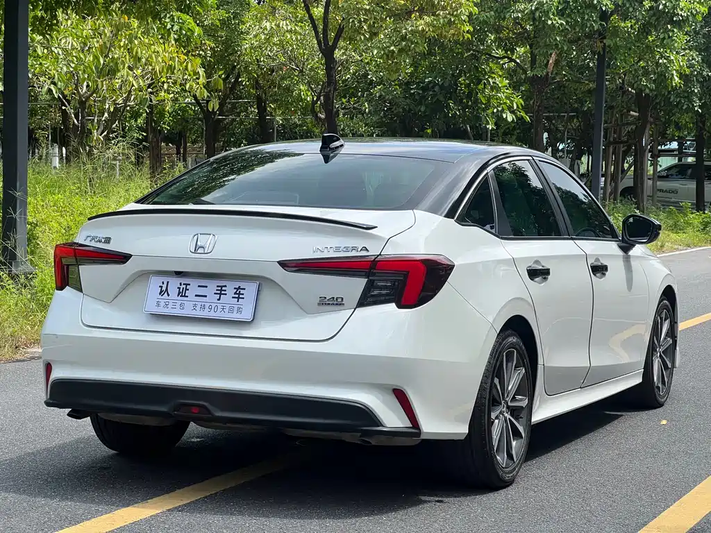 Honda Integra — миниатюра 9