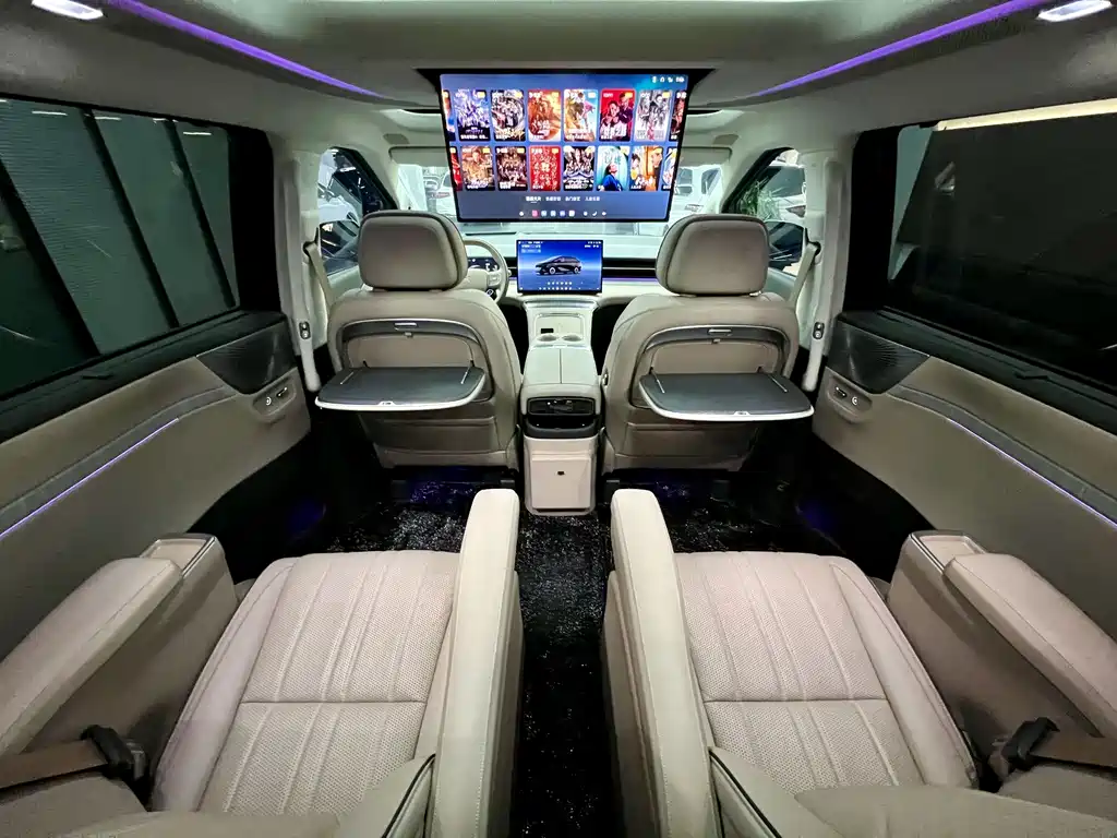 XPeng X9 — миниатюра 14