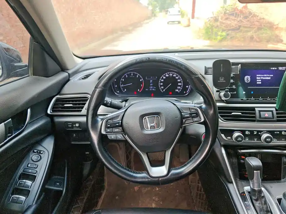 Honda Accord — миниатюра 15